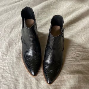 Black textured booties!